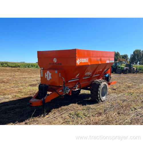 Agricultural tractor manure spreader